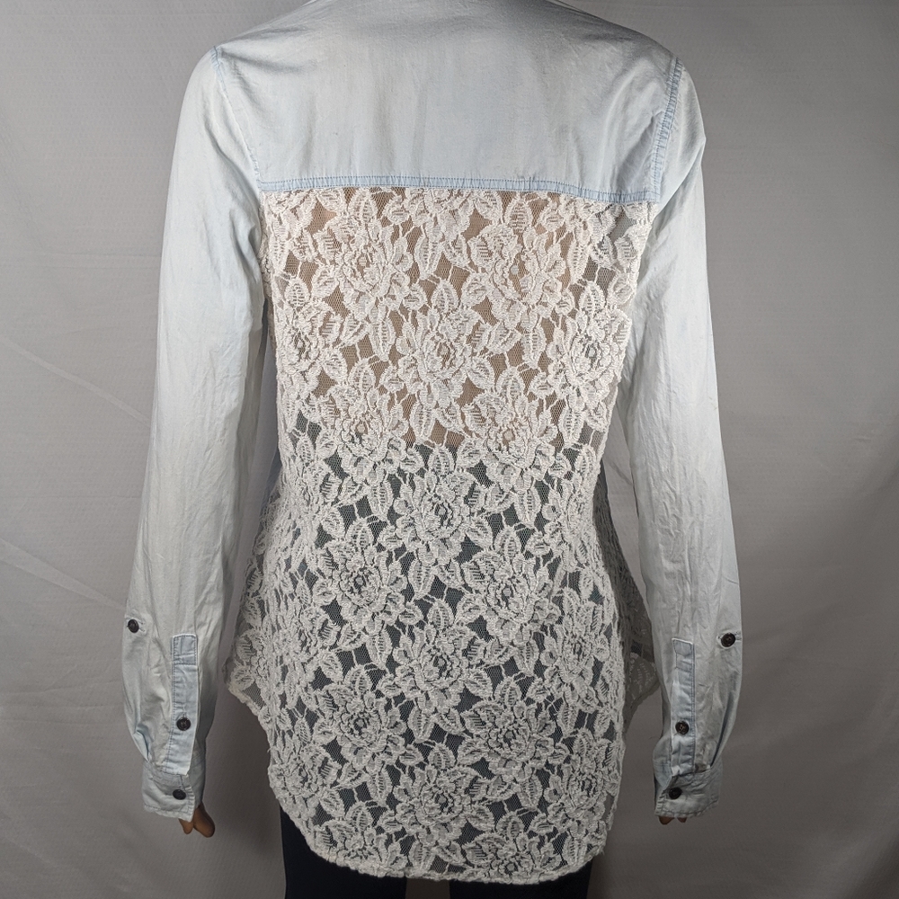 Taylor & Sage Laced Back Button Down Shirt